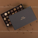 Ассорти трюфелей и нарезных конфет 28 шт Ассорти трюфелей и нарезных конфет 28 шт