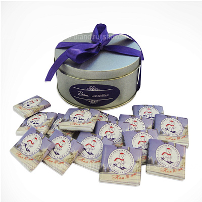 Шоколадки в серебряном металлическом тубусе